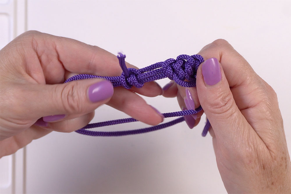 The ULTIMATE Stretch Bracelet knot + 6 Bonus Tips to make it even